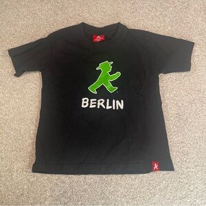 Ampelmann Berlin Pedestrian Traffic Stop/Go Sign T-Shirt Youth Size 128 US 7-8